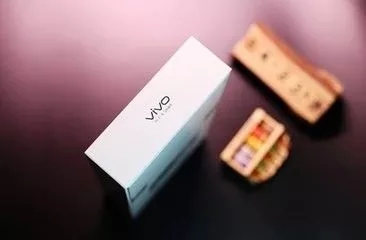 贴有商标的外包装;.webp.jpg